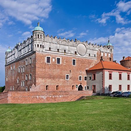 Zamek Golubski Hotel Exterior photo