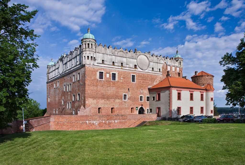 Zamek Golubski Hotel Exterior photo